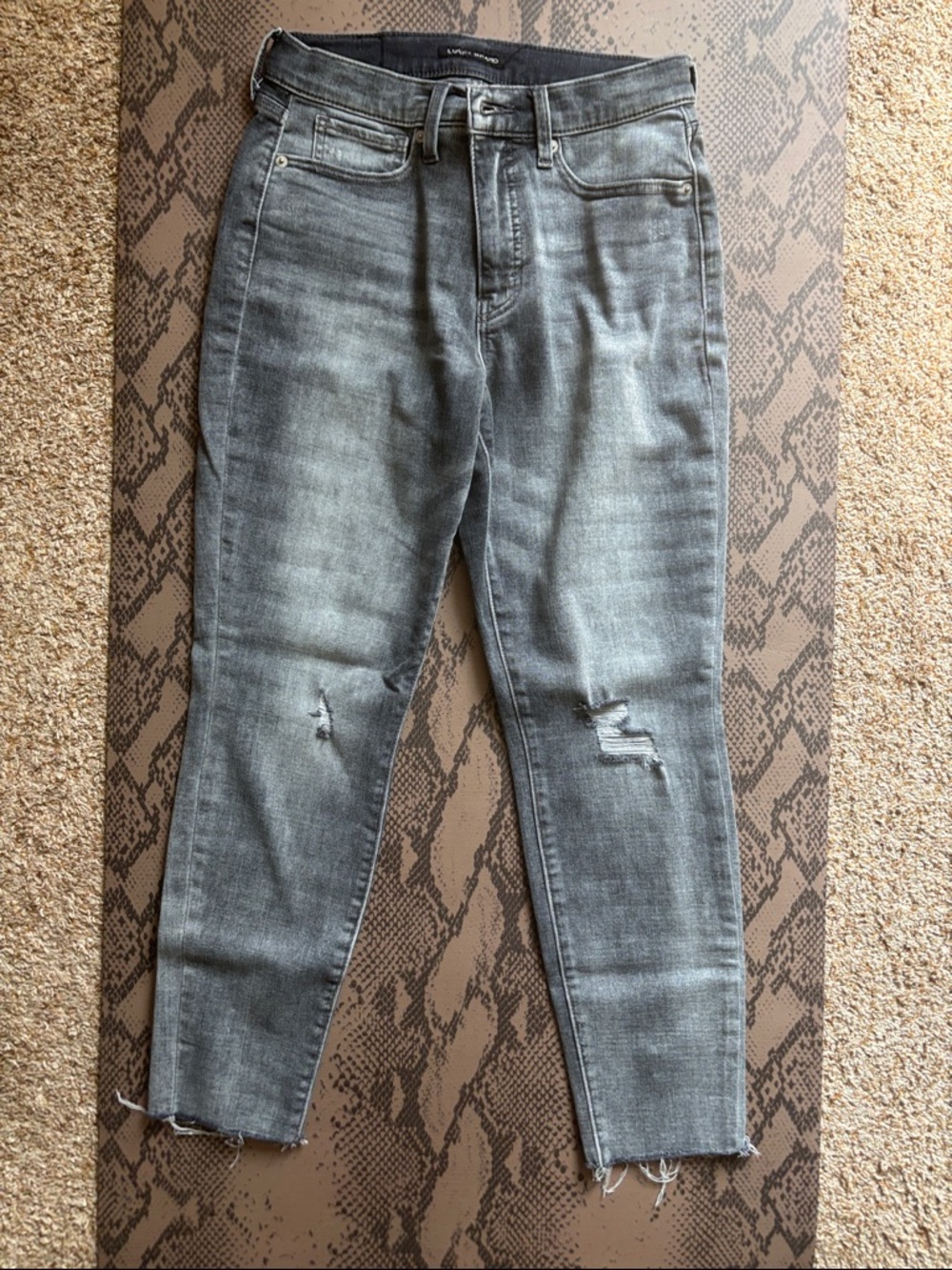 Lucky Brand Grey Distressed Ankle Skinny Jeans